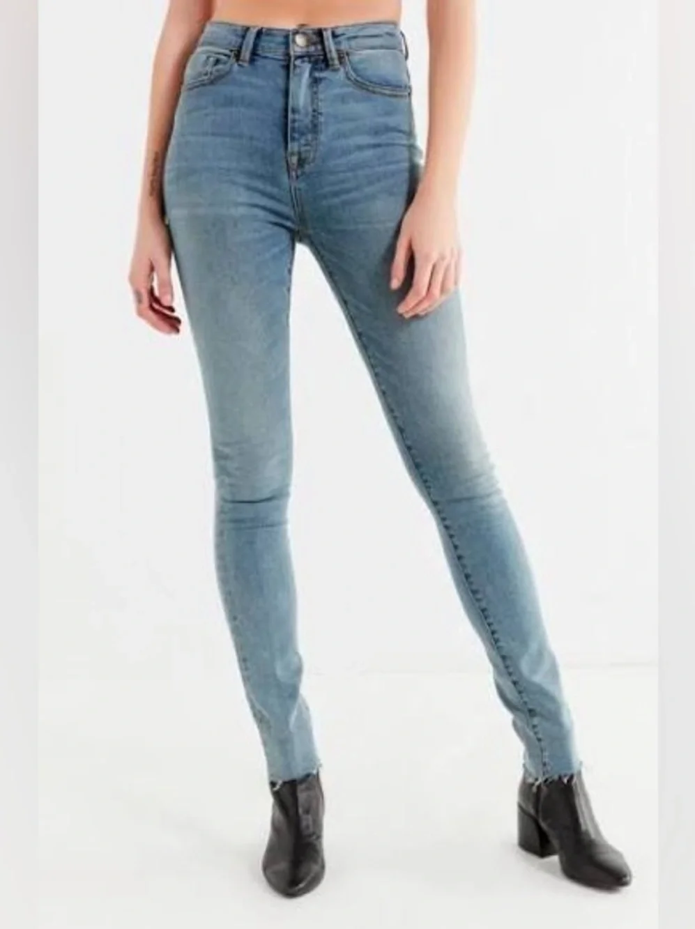 BDG Twig Super High Rise Skinny Jeans Size 25 Raw Hem Medium Wash